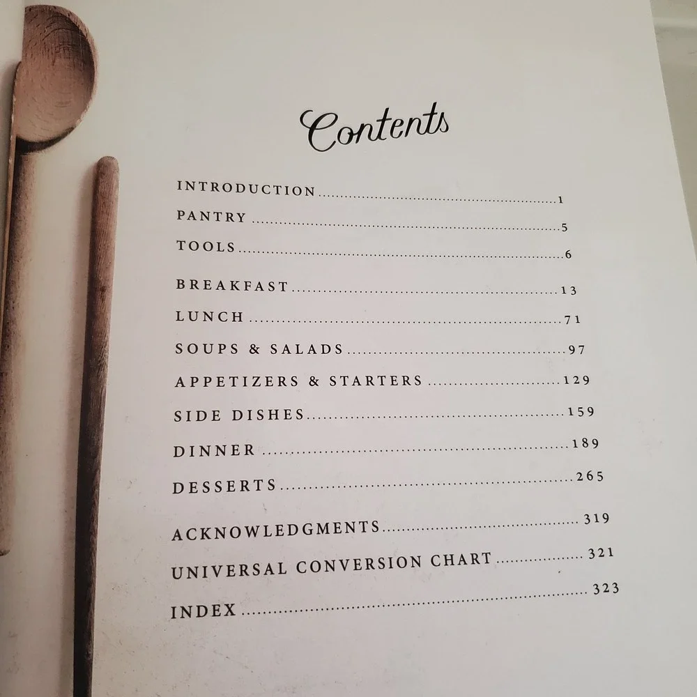 Magnolia Table by Joanna Gaines - A Collection of Recipes for Gathering